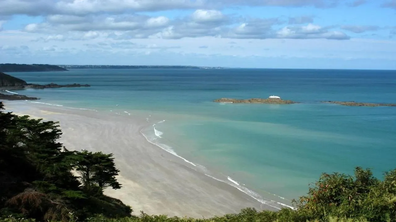 Holiday home Bri22 -Lanvallay - La Petite Madeleine Villa Dinan France