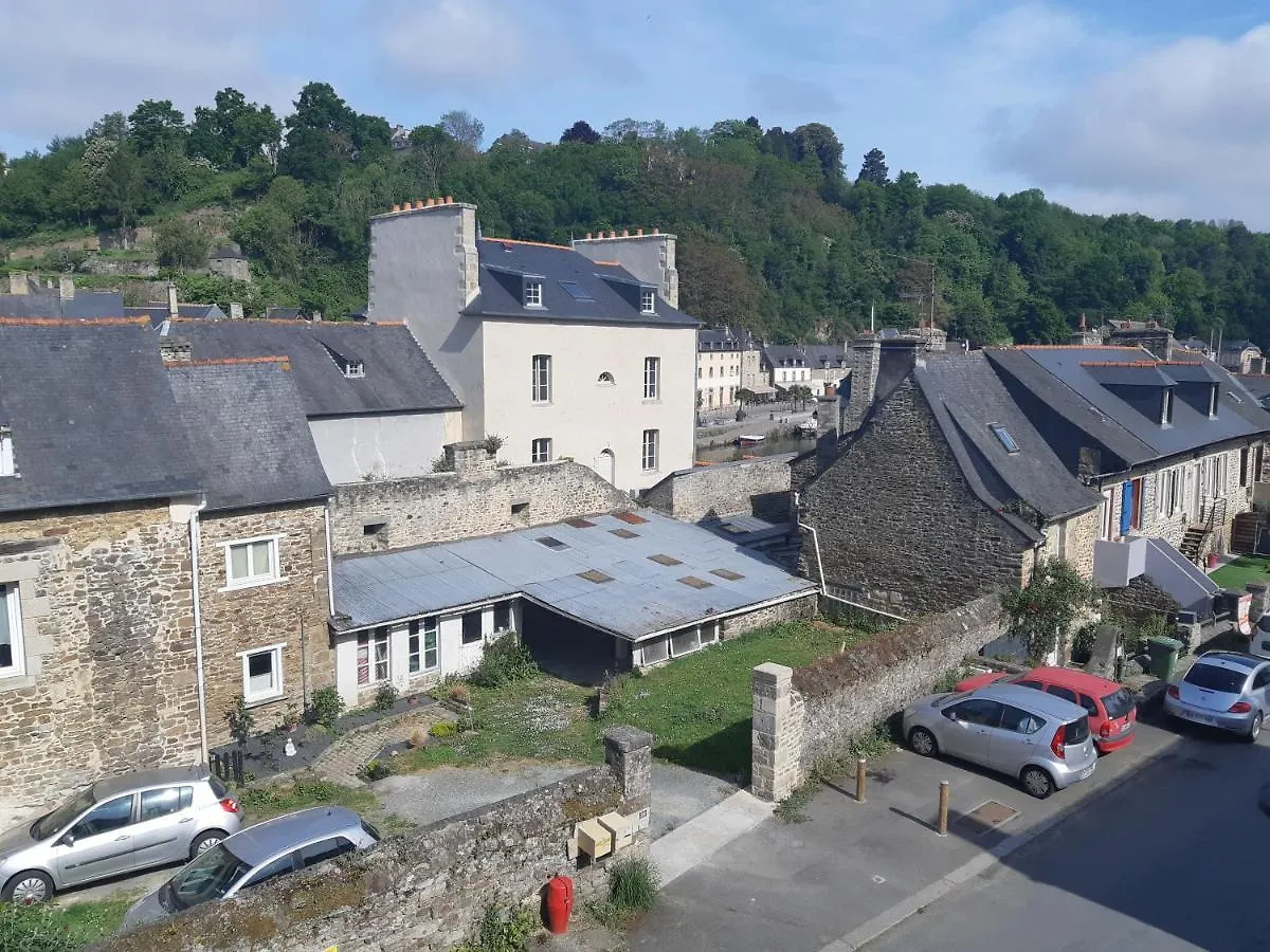 Bri22 -Lanvallay - La Petite Madeleine Villa Dinan 0*,  France