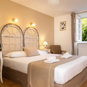 Demeures & Chateaux - De La Porte Saint-malo Hotel